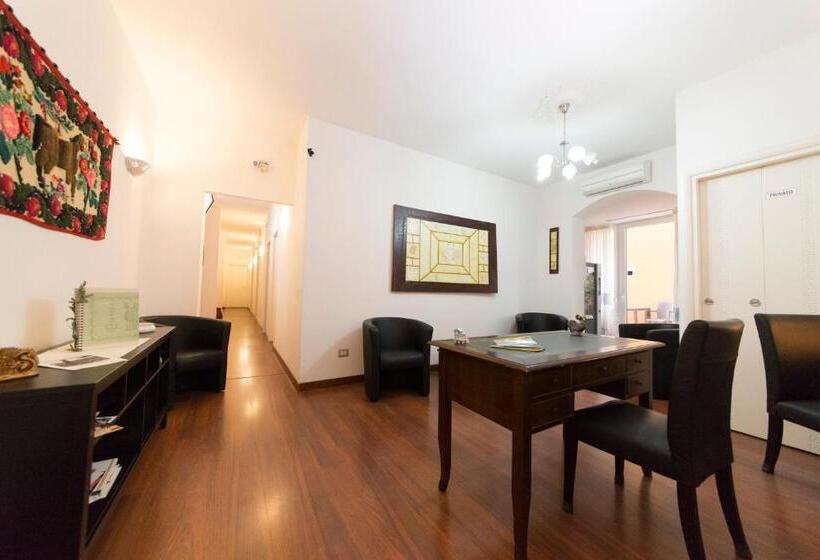 فندق Lewisrooms Domo