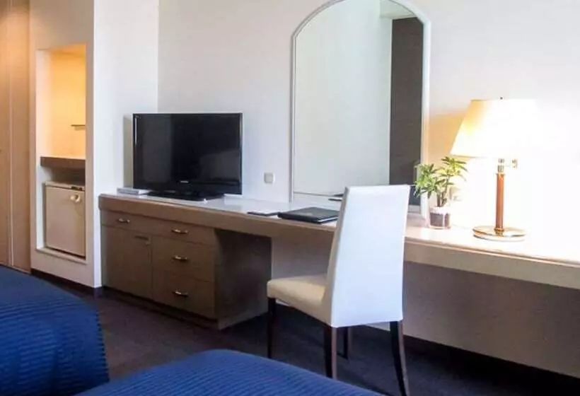 Отель Livemax Budget Sapporo