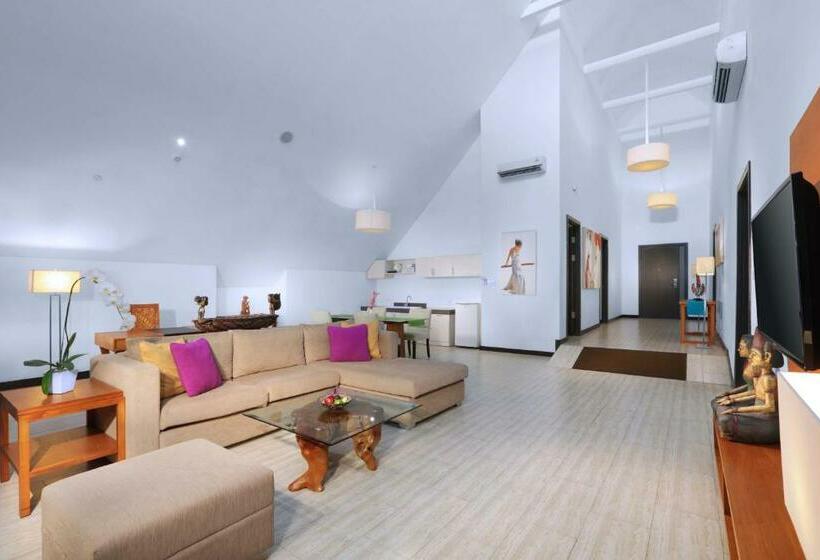 Отель Lv8 Resort