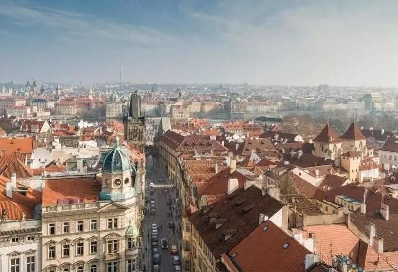 هتل Mostecka 12 Residence