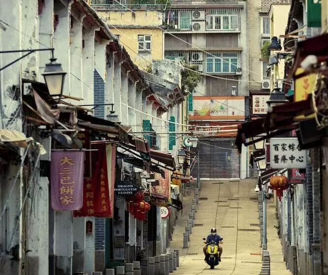 هتل Ole Tai Sam Un