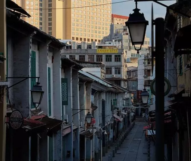 هتل Ole Tai Sam Un