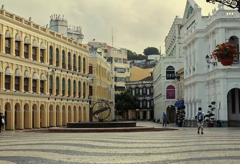 هتل Ole Tai Sam Un