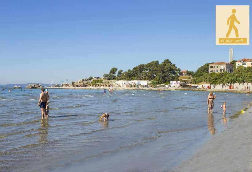 فندق Royal Suites