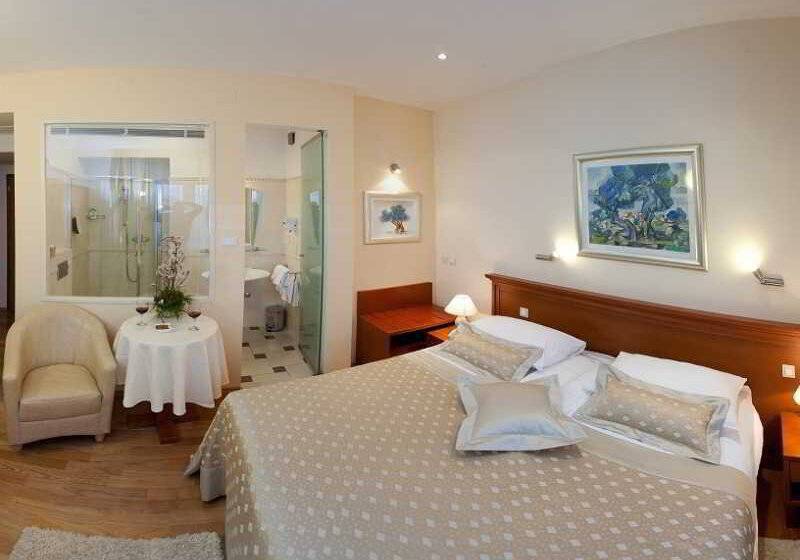 فندق Royal Suites