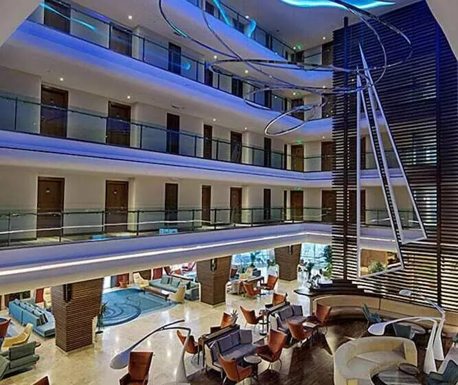 هتل Seashell Resort & Spa