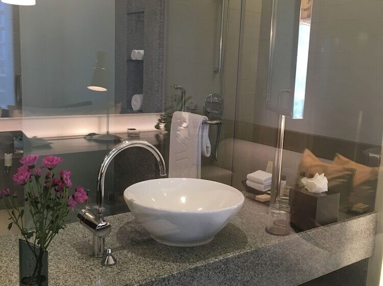 هتل Taj Yeshwantpur Bengaluru