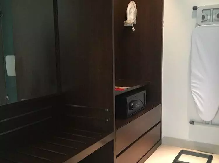 Hotel Taj Yeshwantpur Bengaluru