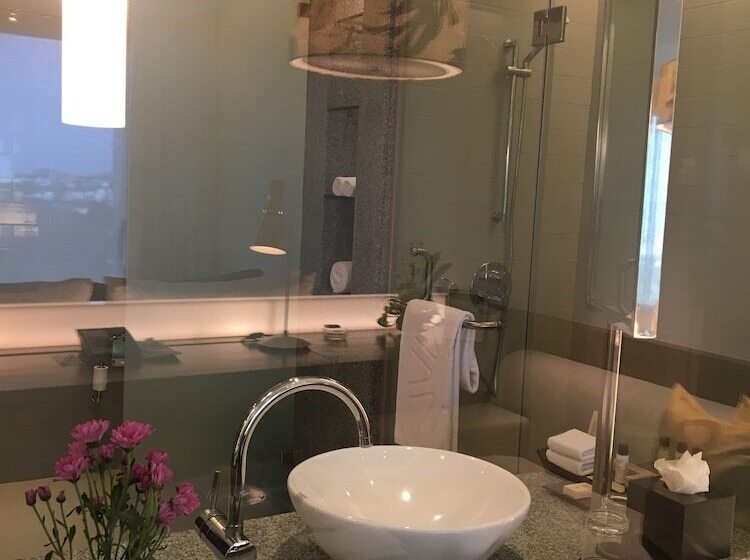 هتل Taj Yeshwantpur Bengaluru