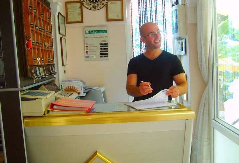 酒店 Villa Fortin Pansiyon