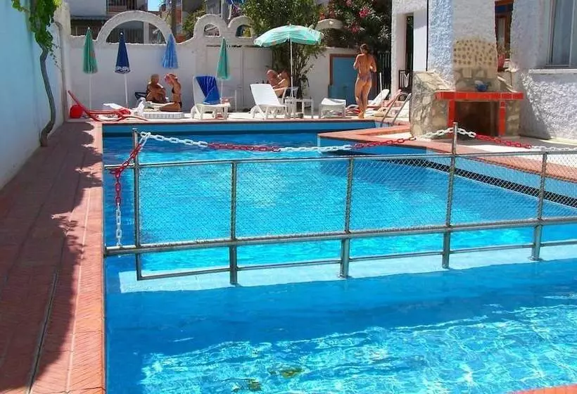 בית מלון כפרי Villa Fortin Pansiyon