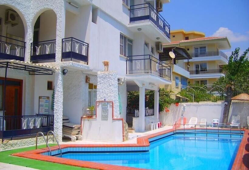 酒店 Villa Fortin Pansiyon