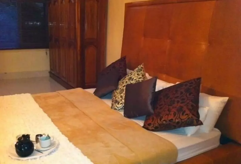 Wavecrest Hotel Gambia Apartments