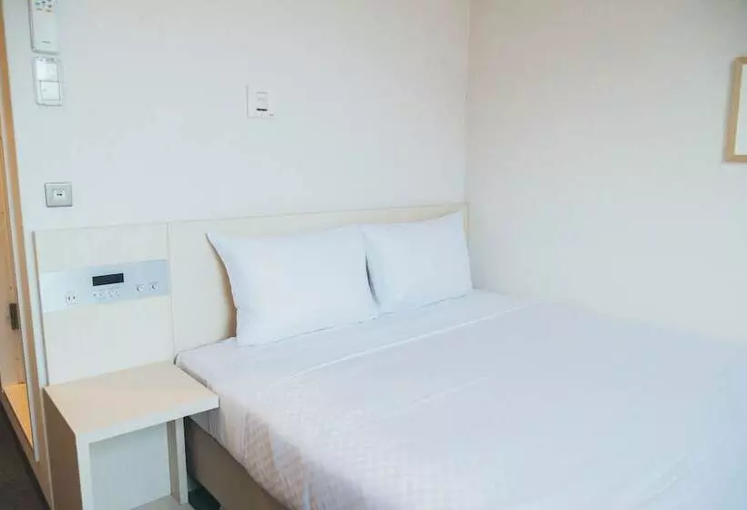 Quintessa Hotel Kokura Comic & Books