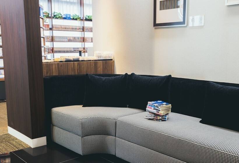 Quintessa Hotel Kokura Comic & Books