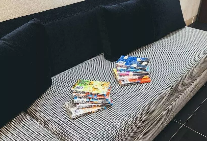 Quintessa Hotel Kokura Comic & Books