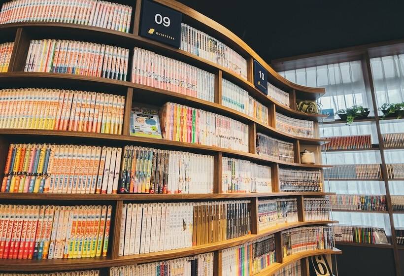 Quintessa Hotel Kokura Comic & Books