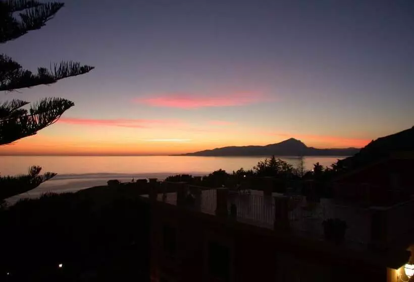 Romantic Hotel & Restaurant Villa Cheta Elite