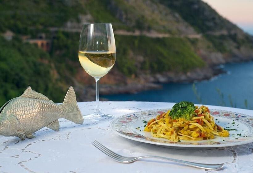 Romantic Hotel & Restaurant Villa Cheta Elite