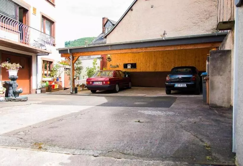 ユースホステル Gasthaus Castor