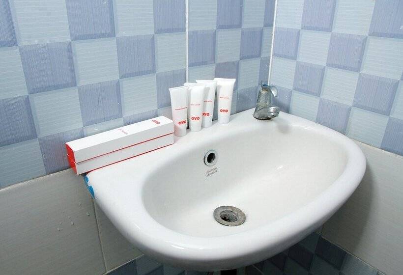 הוסטל Grand Wisata Hotel By Oyo Rooms