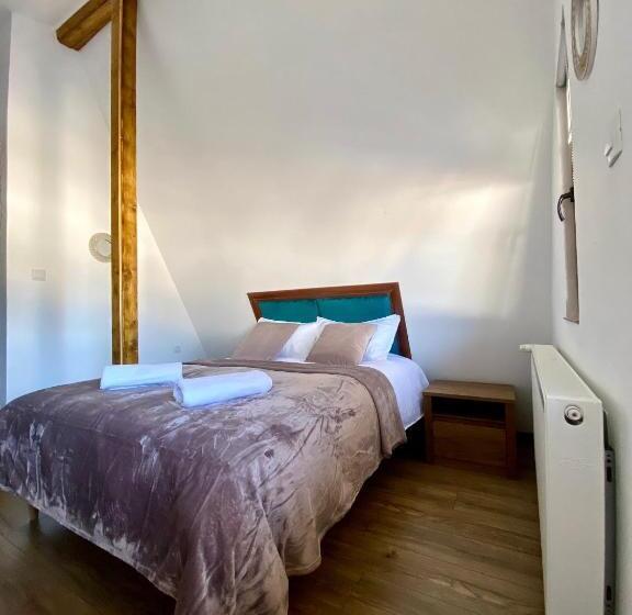 Bed and Breakfast Restaurant Pensiunea Carmen