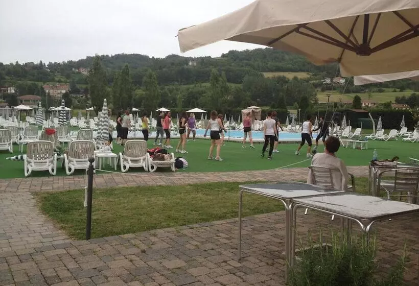 Aamiaismajoitus (B&B) Villa Scati