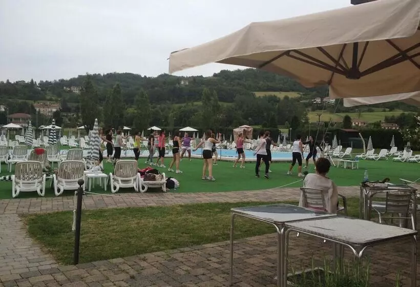 Aamiaismajoitus (B&B) Villa Scati