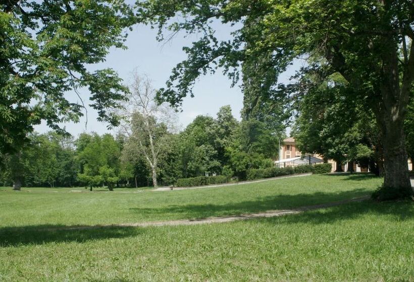 مبيت وإفطار Villa Scati