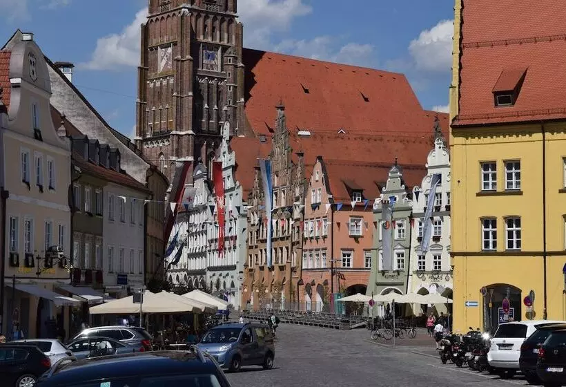 Freischutz Apartments