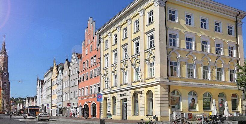 Freischutz Apartments