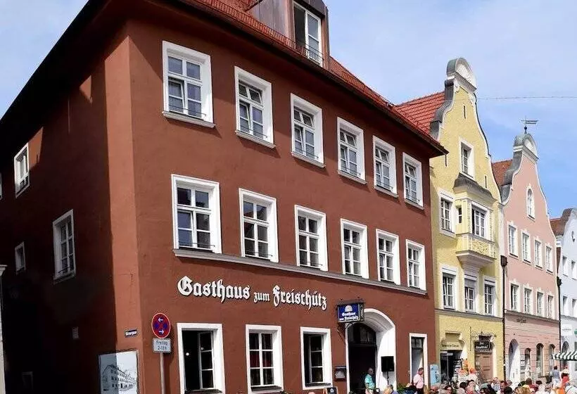 Freischutz Apartments