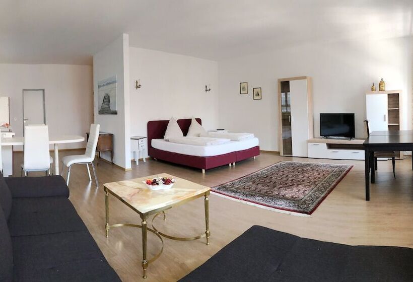 Freischutz Apartments