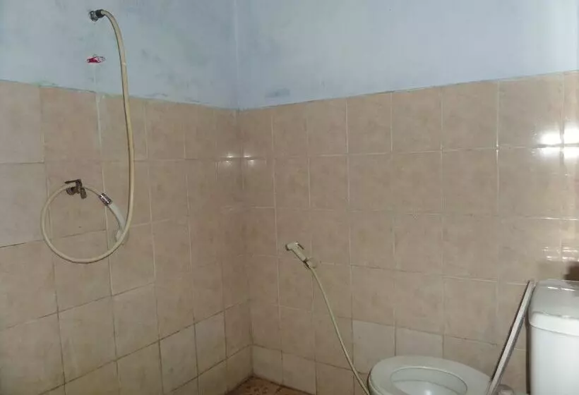 Hotelli Losmen Setia Kawan Ii