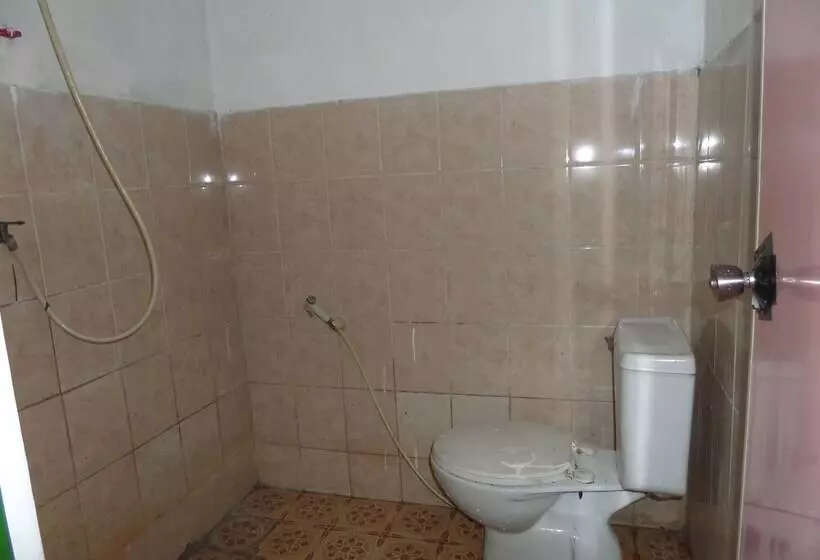 Hotelli Losmen Setia Kawan Ii