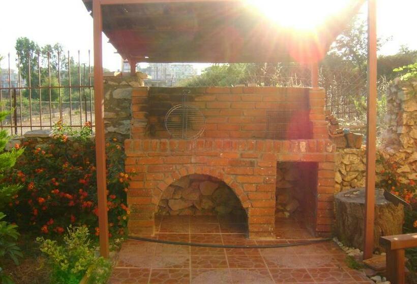 Hotel Moscopole Ksamil