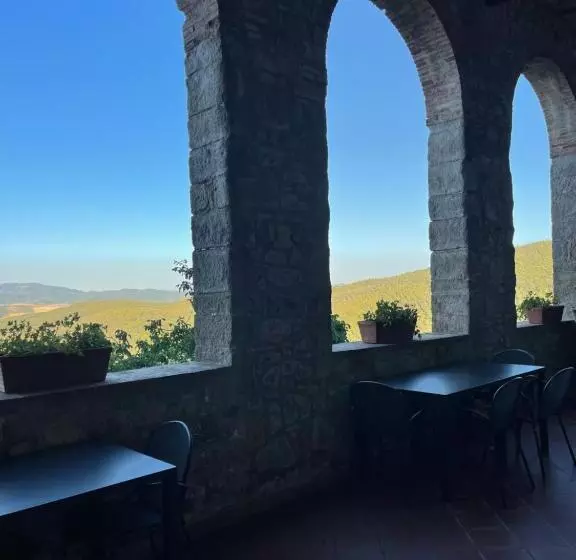 田舎風ホテル Agriturismo Tenuta Di Montemassi La Fattoria