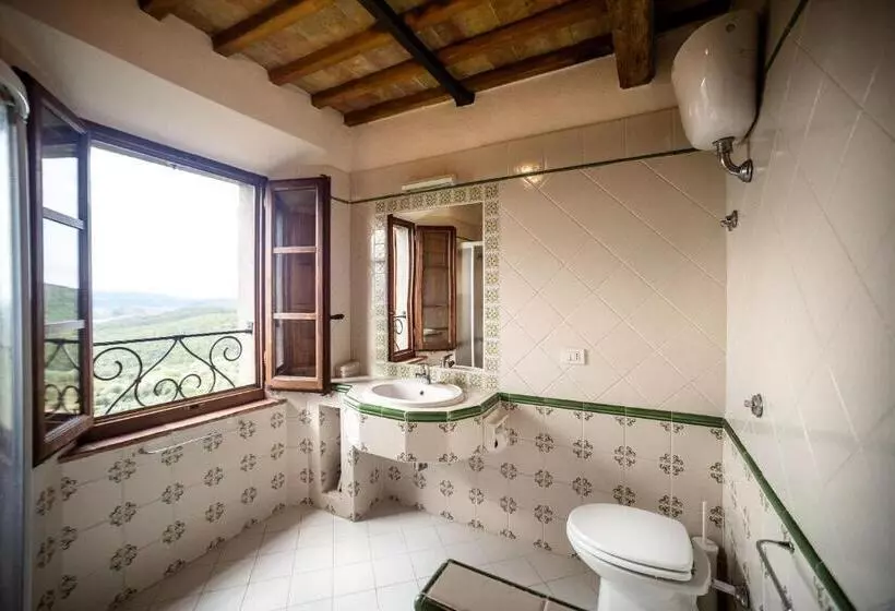 田舎風ホテル Agriturismo Tenuta Di Montemassi La Fattoria