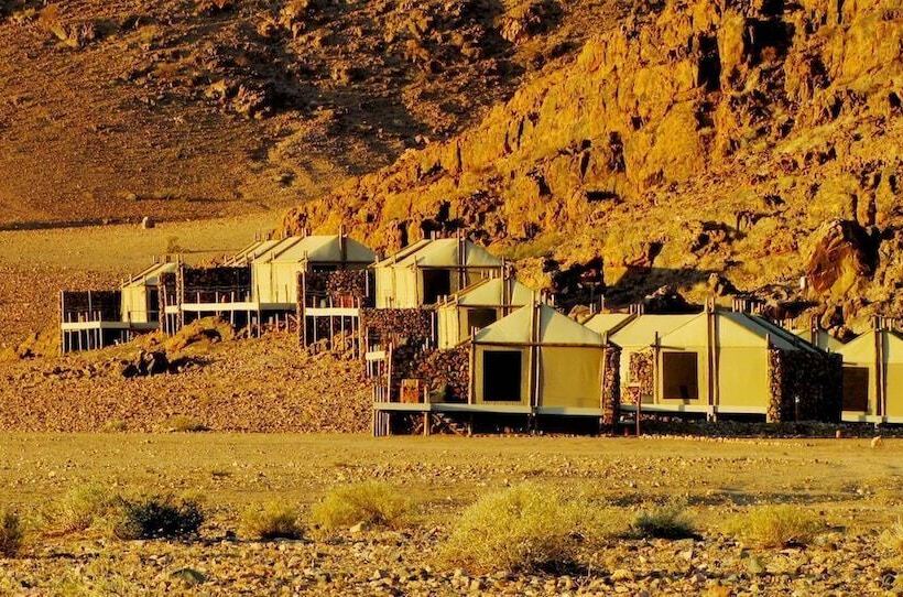 هتل The Elegant Desert Camp