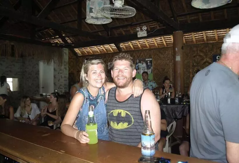 Hotelli The Sharks Tail Dive Resort