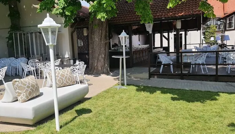 ホテル Zur Kaiserpfalz