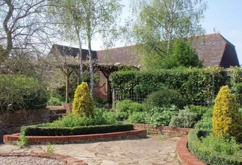 Oak Cottage