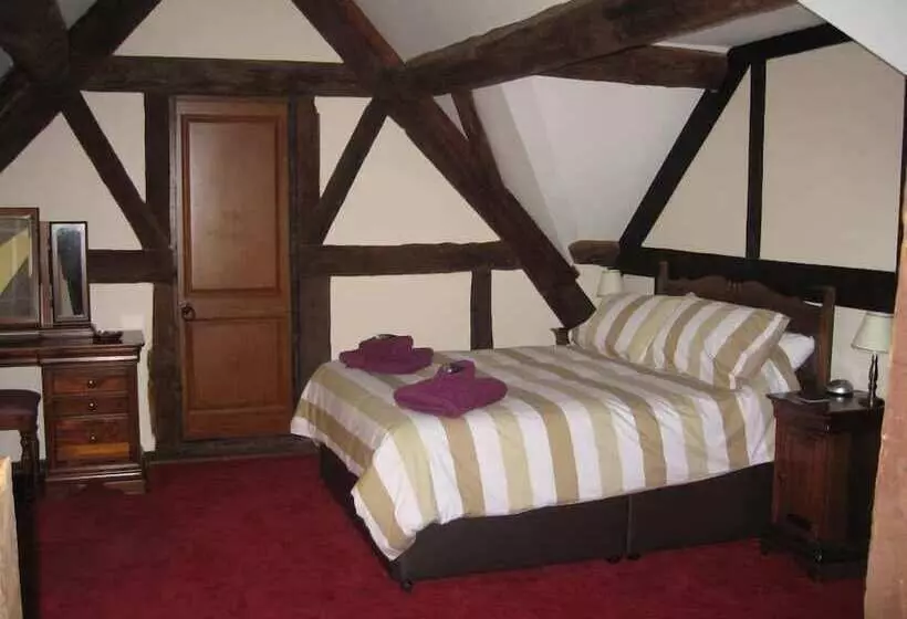 Oak Cottage