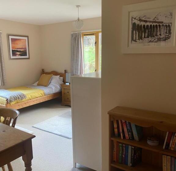 פנסיון Arisaig Holiday Apartment