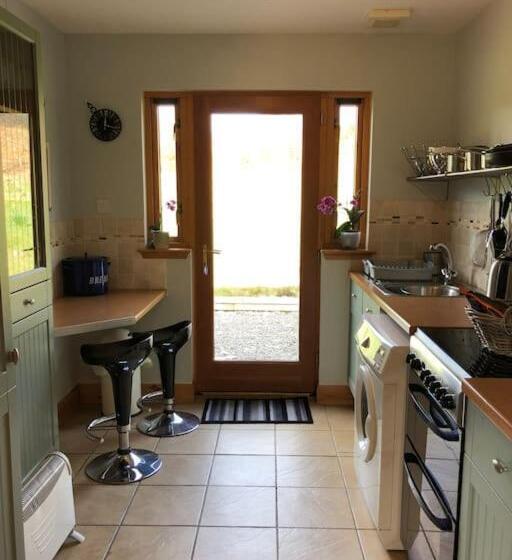 פנסיון Arisaig Holiday Apartment