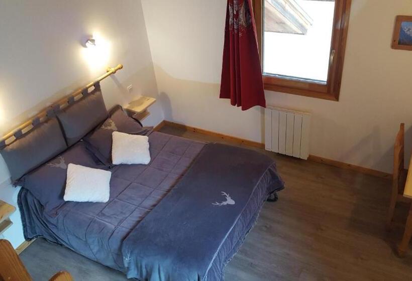 پانسیون Auberge Du Clot