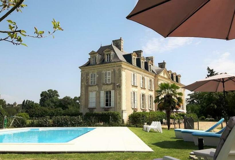 Пансион Château La Mothaye   Self Catering Apartments With Pool In The Loire Valley