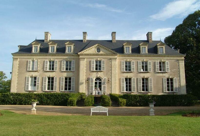 Пансион Château La Mothaye   Self Catering Apartments With Pool In The Loire Valley