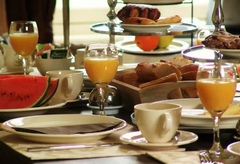 پانسیون Château La Mothaye   Self Catering Apartments With Pool In The Loire Valley