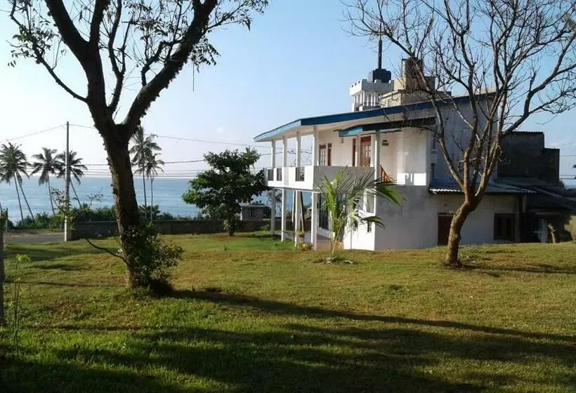 پانسیون Masha Beach Inn